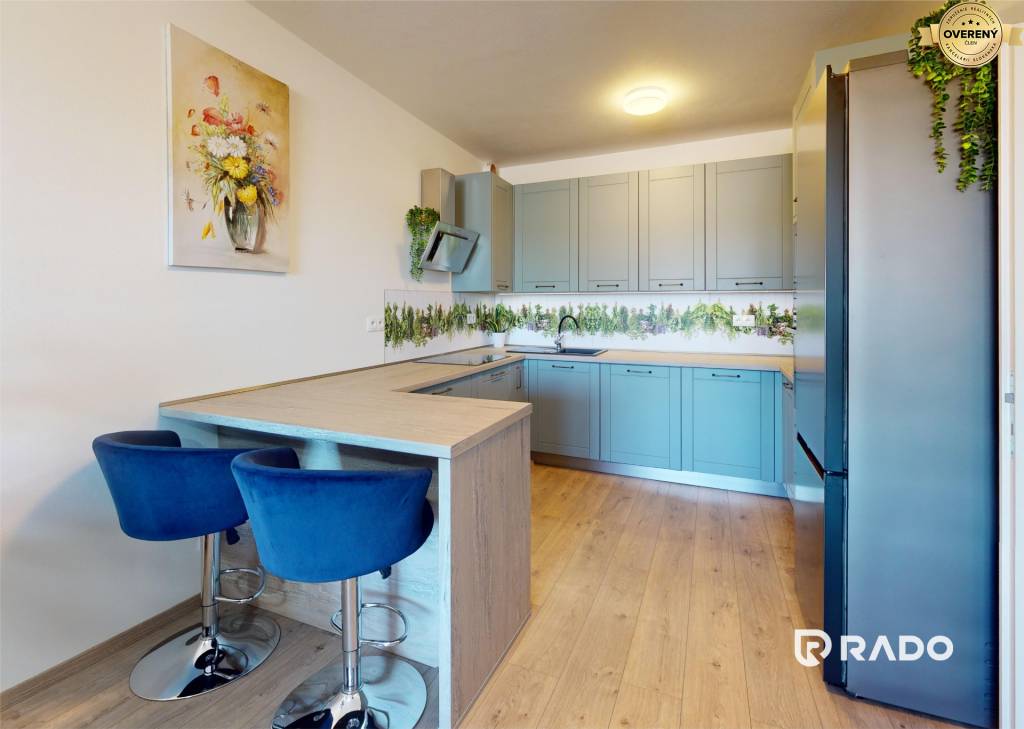Kitchen (17)(1).jpg