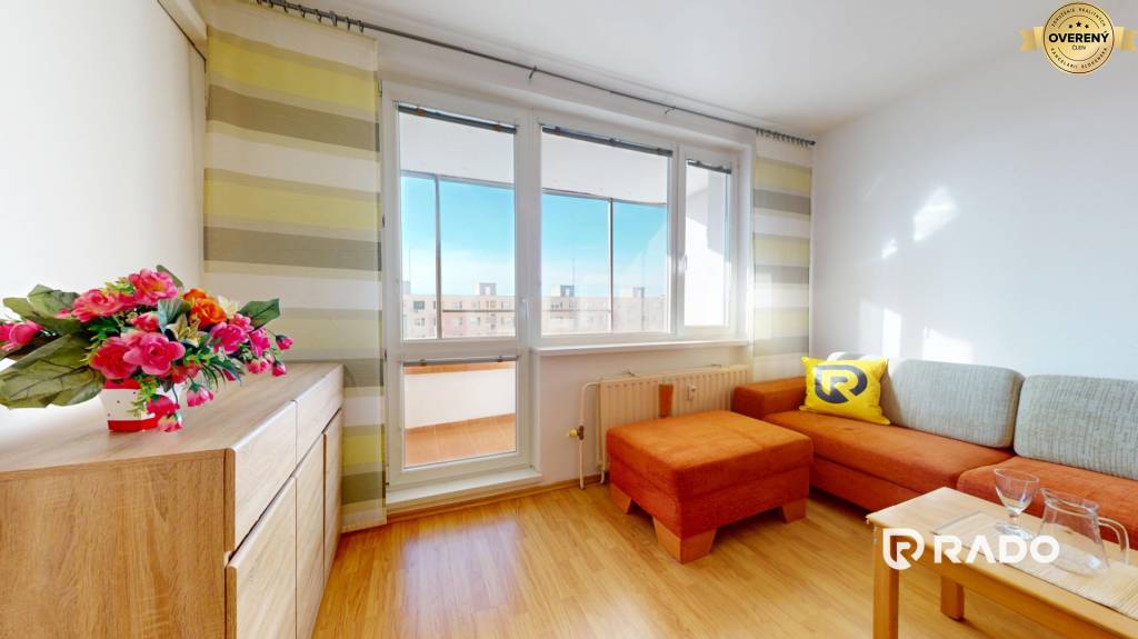 RADO-I-Pekna-Garsonka-vhodna-aj-na-investiciu-I-Znievska-ulica-I-11062025_115119.jpg