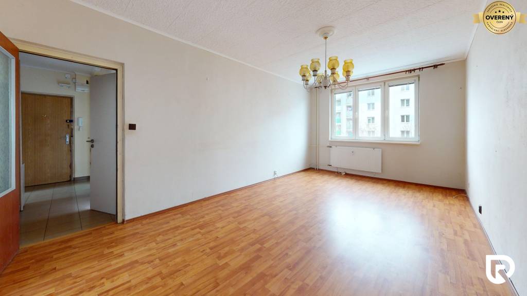 Mateja-Bela-244453-Trencin-Juh-Living-Room 1.jpg