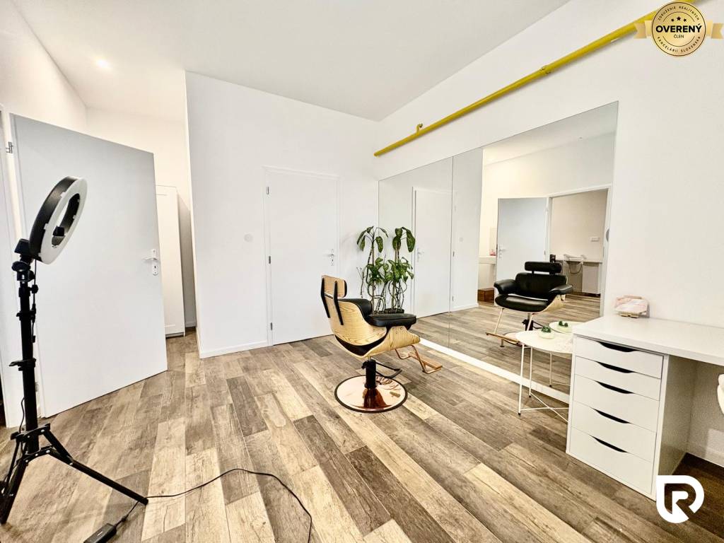 WhatsApp Image 2026-03-29 at 11.26.03 (7).jpeg