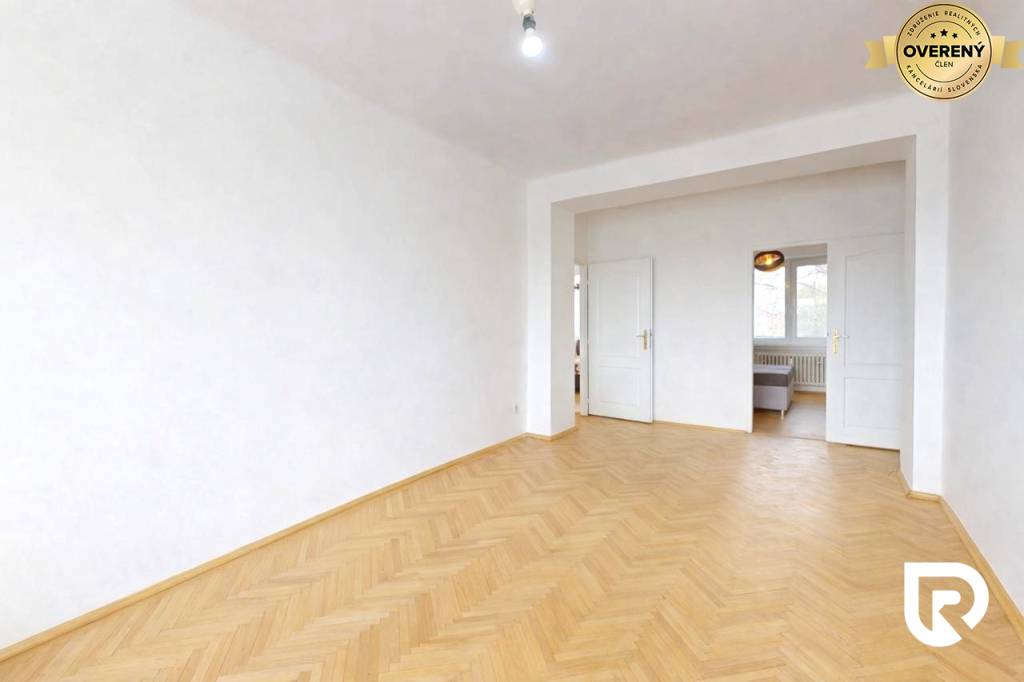 Ostredkova 3WhatsApp Image 2026-04-17 at 16.01.36.jpeg